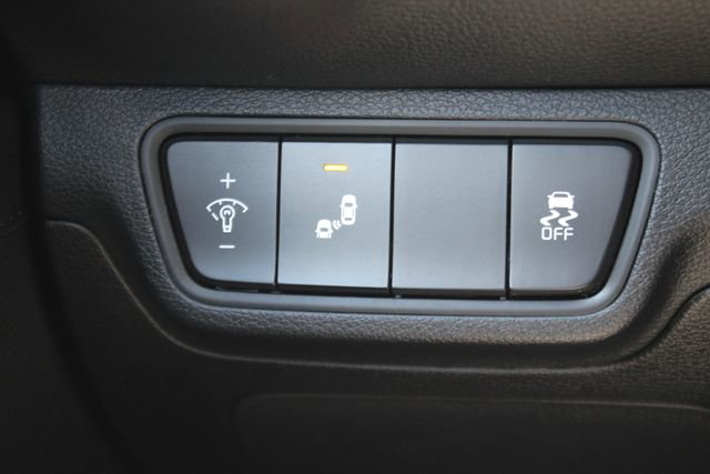 Certified 2023 Kia Forte GT FWD image 19