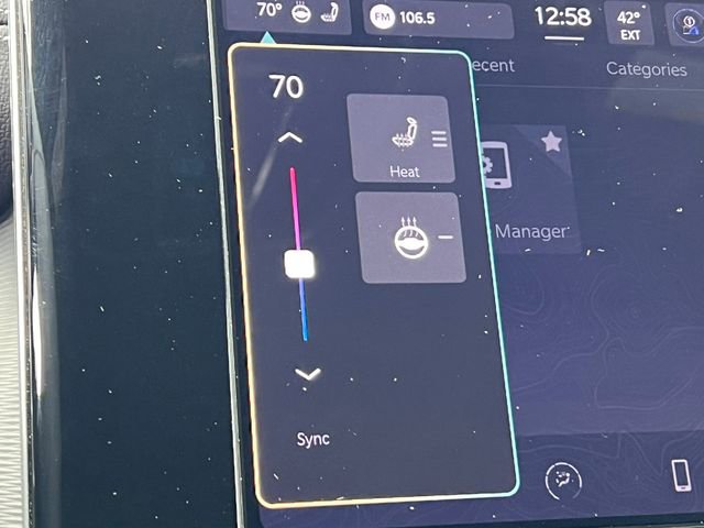 Used 2024 Jeep Grand Cherokee Altitude image 25