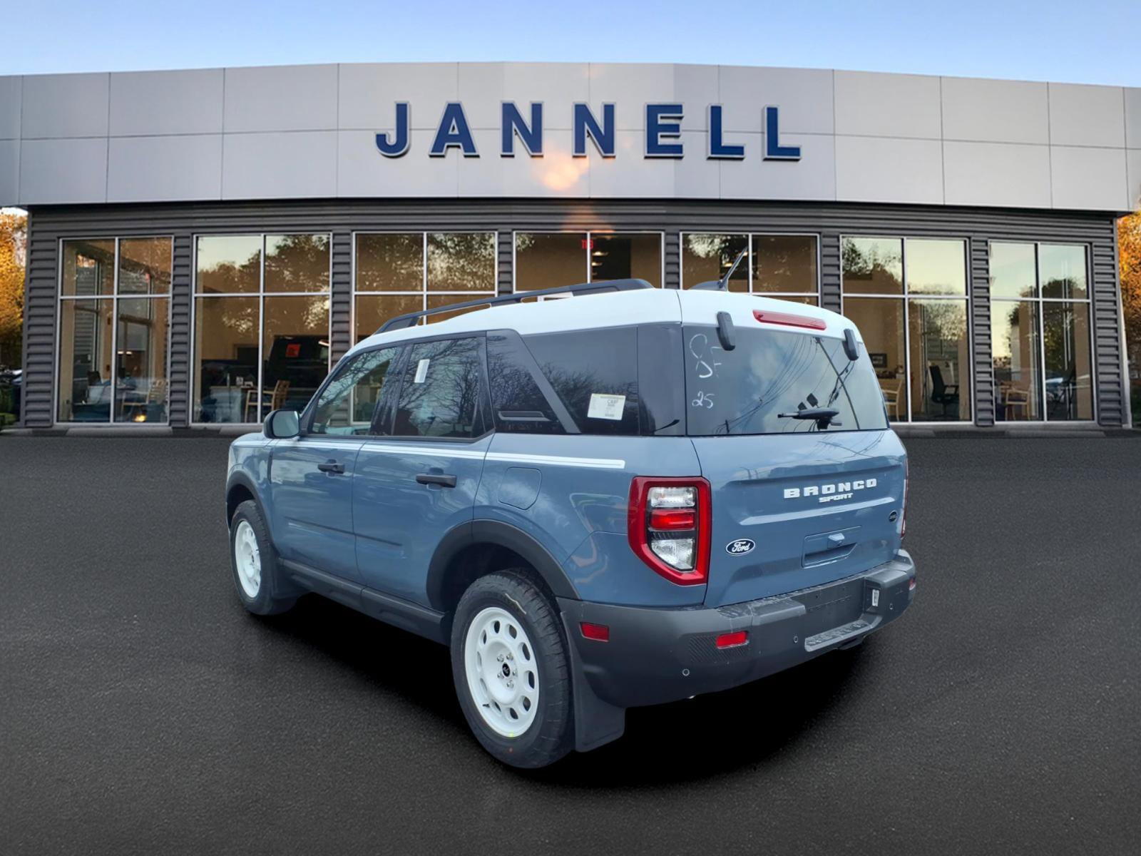 New 2026 Ford Bronco Sport Heritage w/ Convenience Package image 4