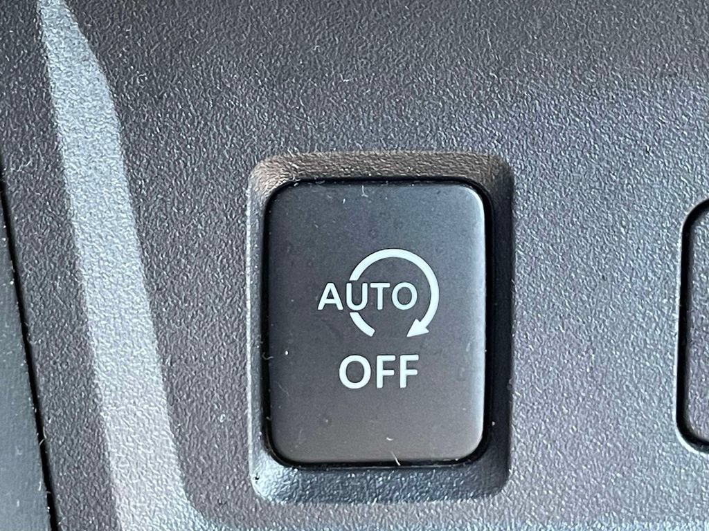 Used 2024 Nissan Sentra SV FWD image 29