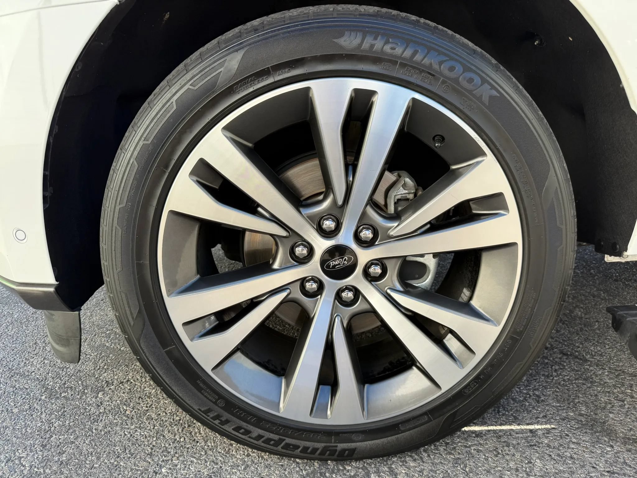 Used 2020 Ford Expedition Limited w/ Equipment Group 302A AWD/4WD image 8