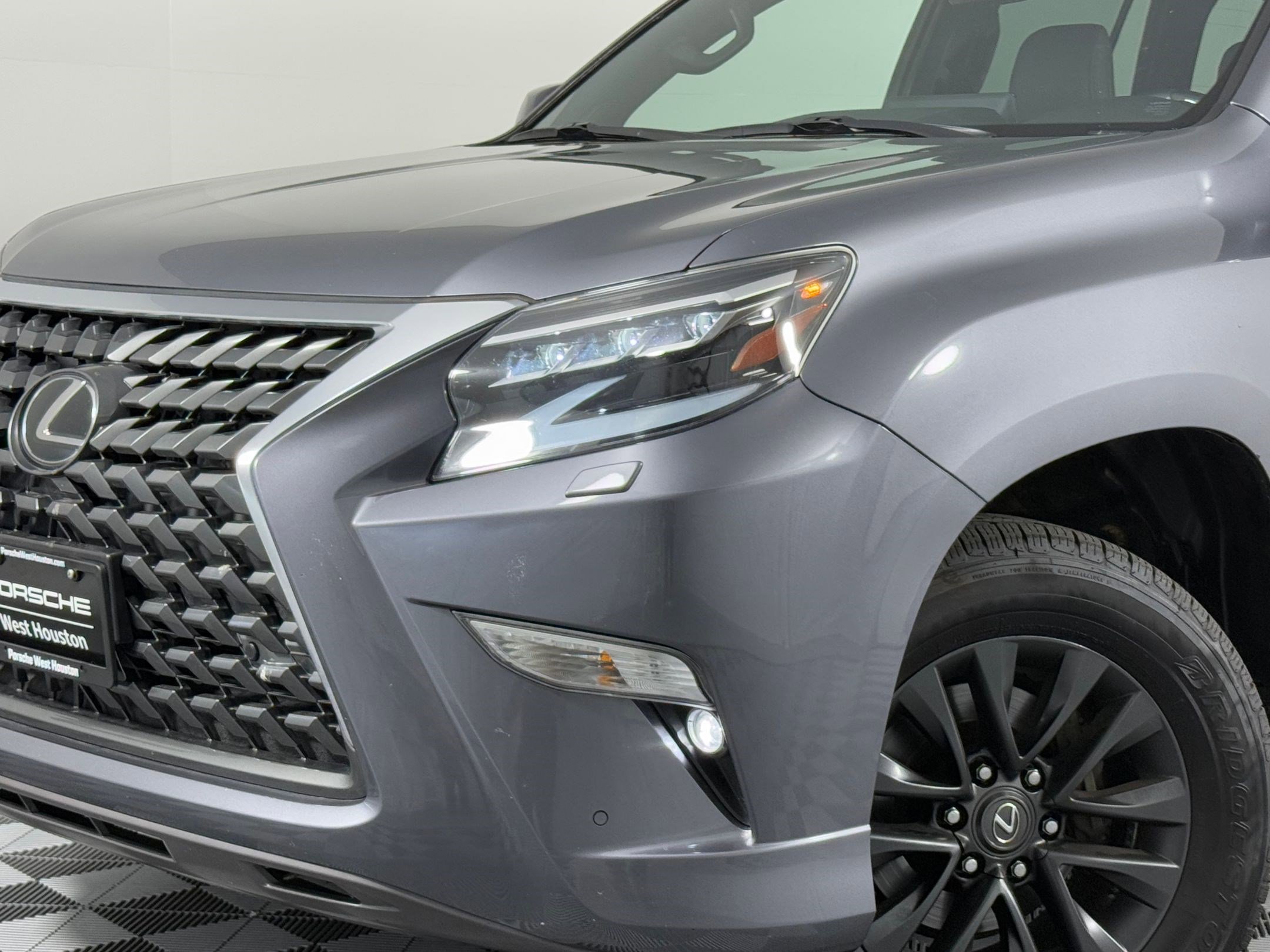 Used 2023 Lexus GX 460 Premium image 11