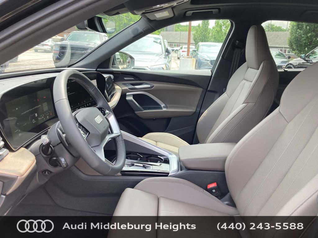 Certified 2025 Audi Q5 Premium Plus w/ Premium Plus image 12