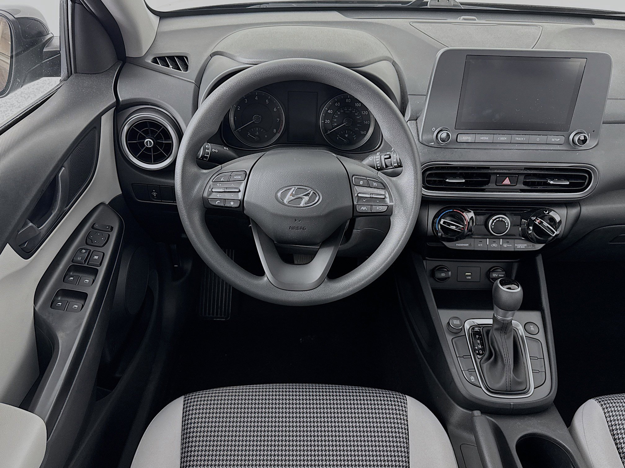 Used 2022 Hyundai Kona SE image 20