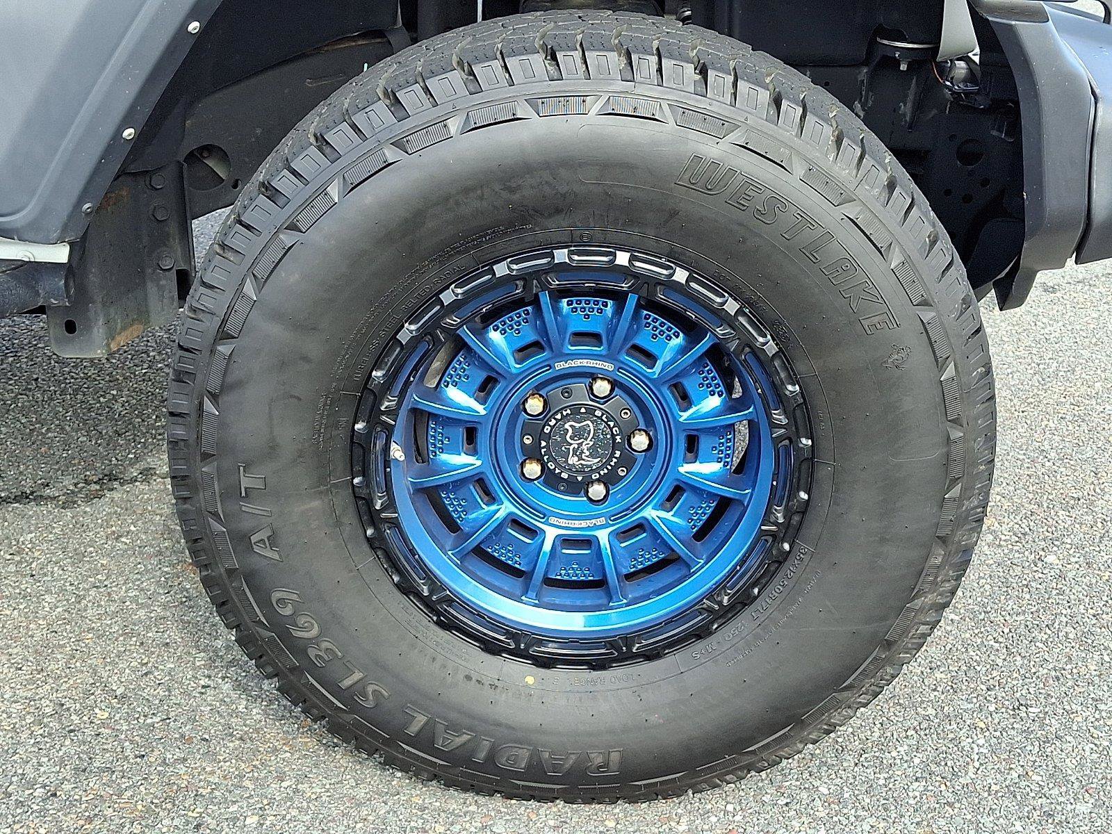 Used 2023 Jeep Wrangler Sport AWD/4WD image 9