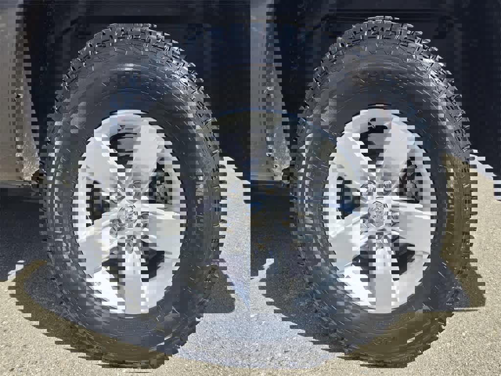 Used 2024 RAM 1500 Classic SLT image 22