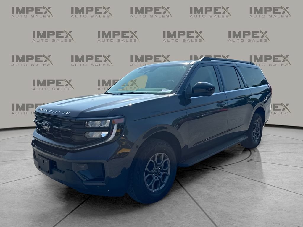 Used 2025 Ford Expedition Max Active RWD image 1