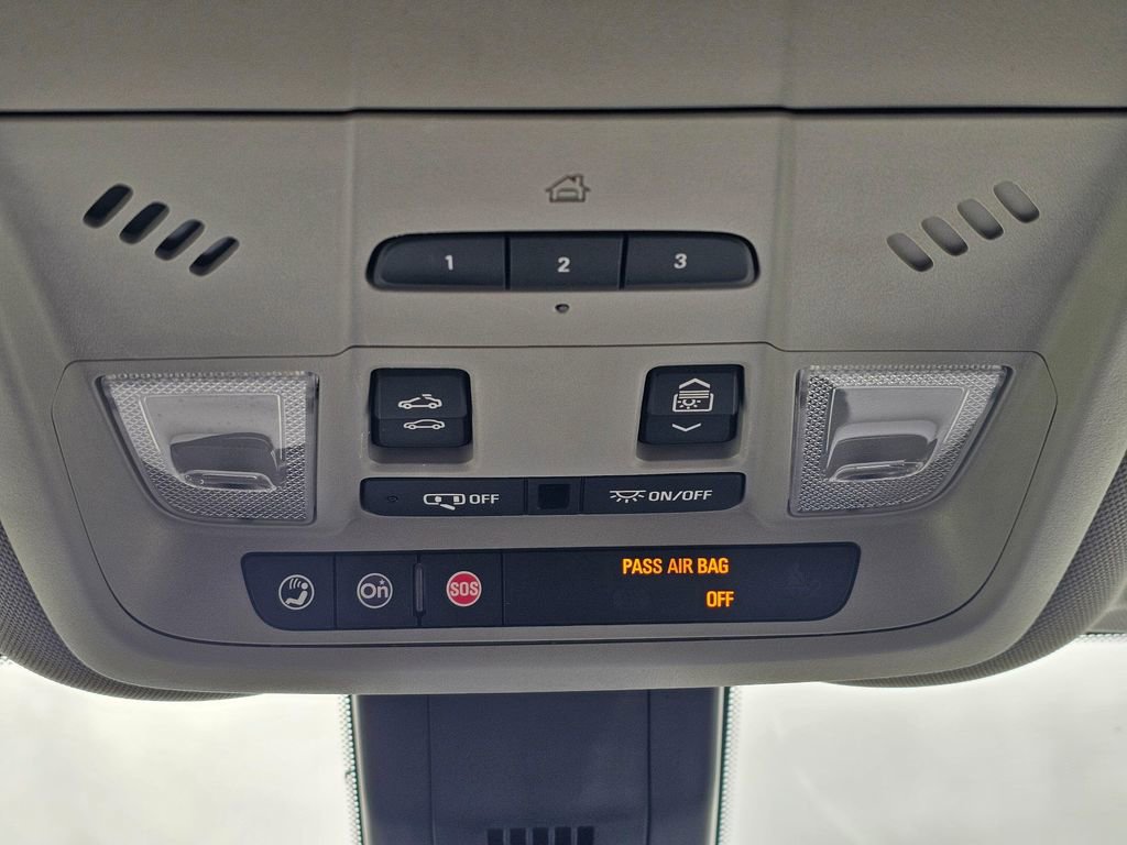 Used 2018 Chevrolet Equinox Premier image 33