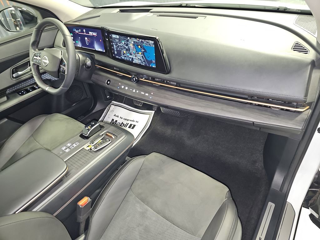 Used 2023 Nissan Ariya AWD image 15