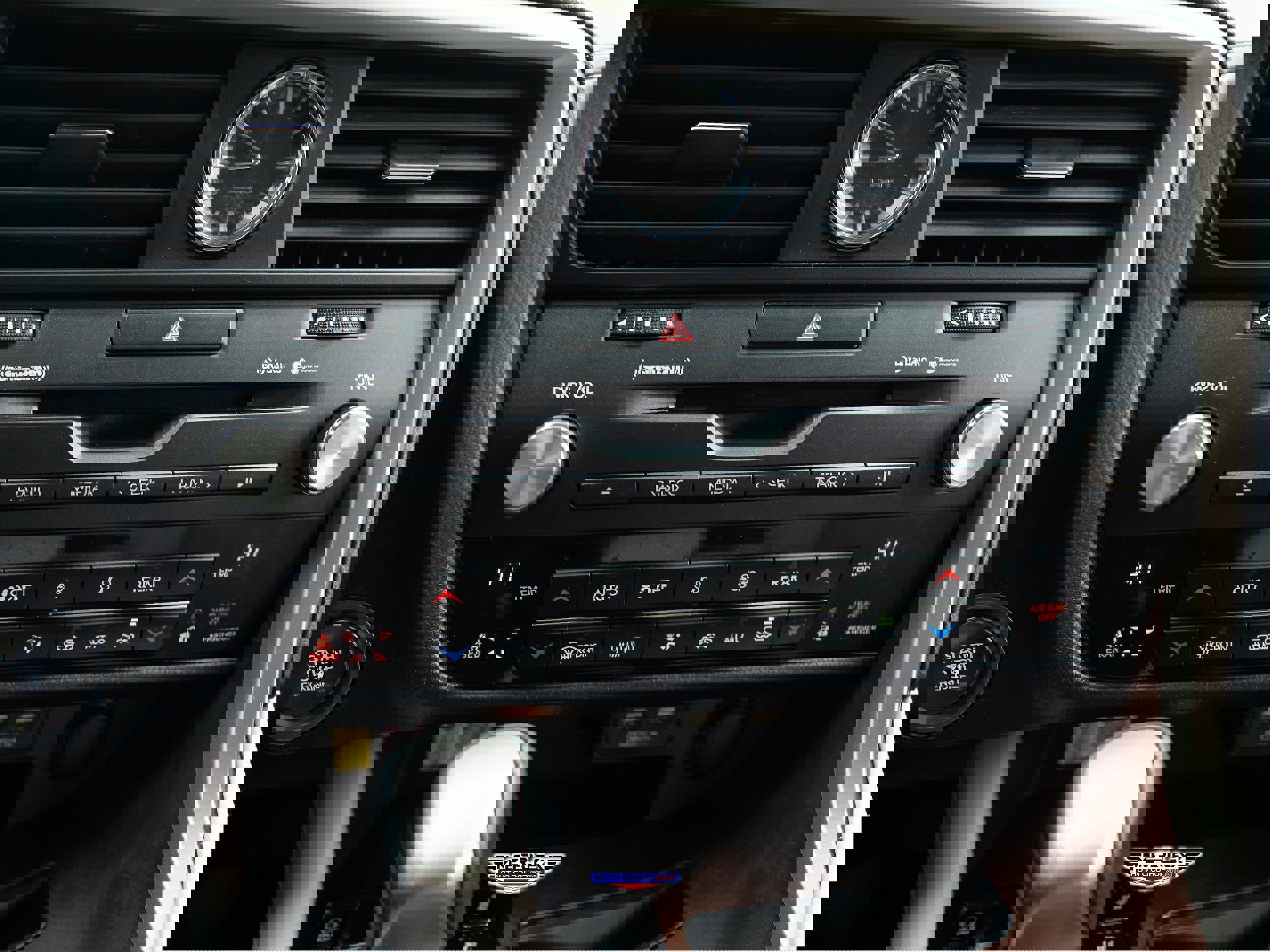 Used 2021 Lexus RX 350L 350L Luxury w/ Premium Package image 34