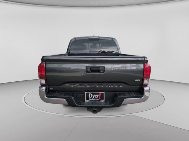 Used 2018 Toyota Tacoma TRD Off-Road AWD/4WD image 6