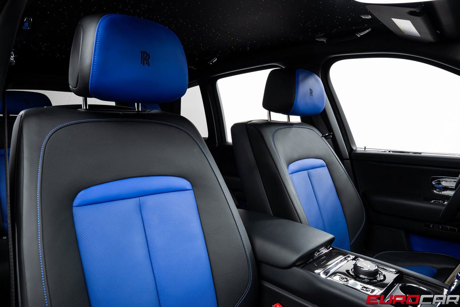 Used 2022 Rolls-Royce Cullinan Black Badge w/ Dark Exterior Package image 36