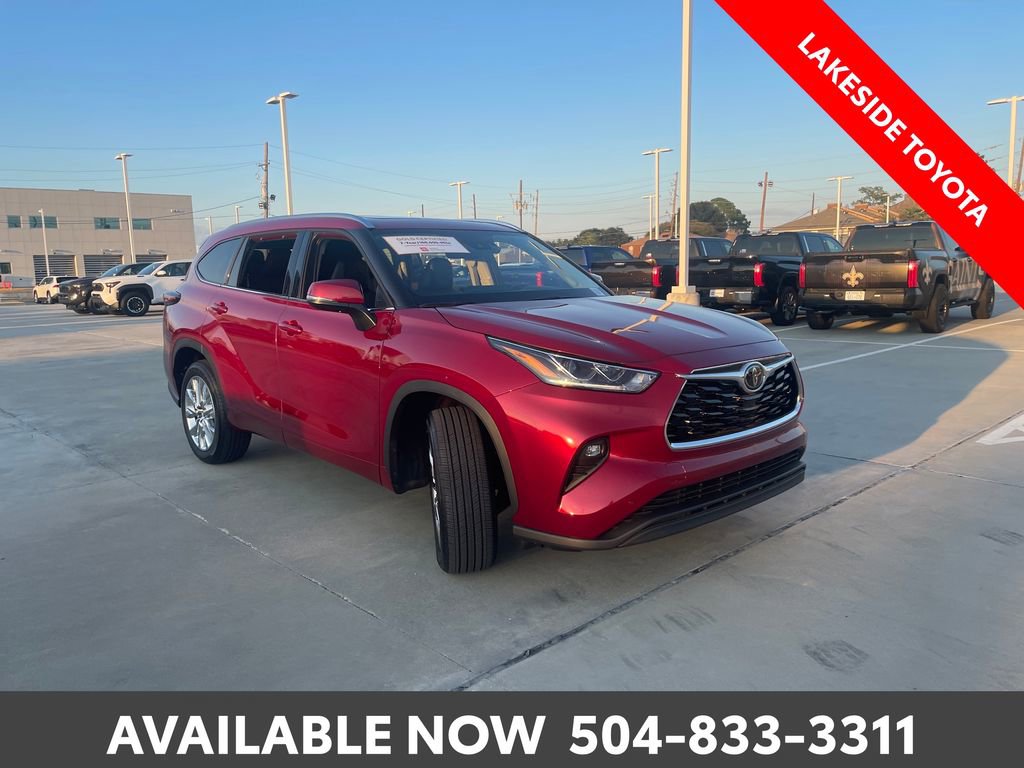 Certified 2025 Toyota Highlander Limited image 8