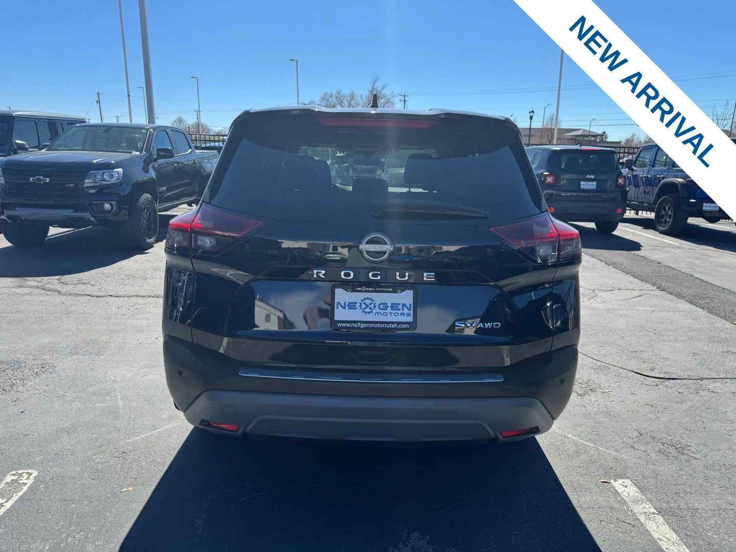 Used 2022 Nissan Rogue SV image 6