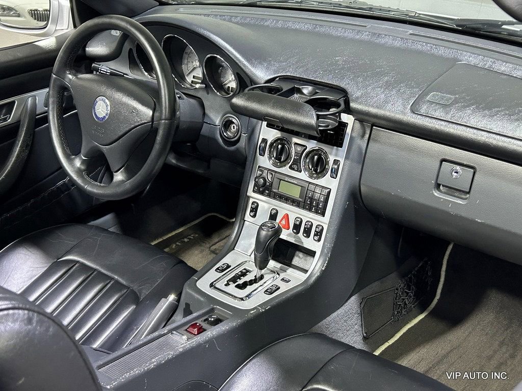 Used 2004 Mercedes-Benz SLK 230 image 24