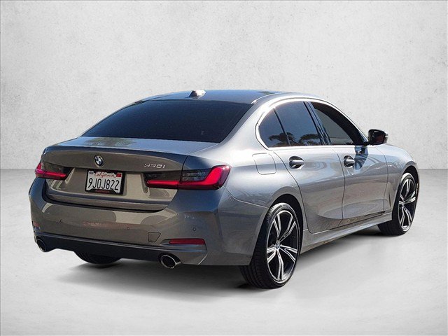 Certified 2024 BMW 330i Sedan w/ Premium Package RWD image 5