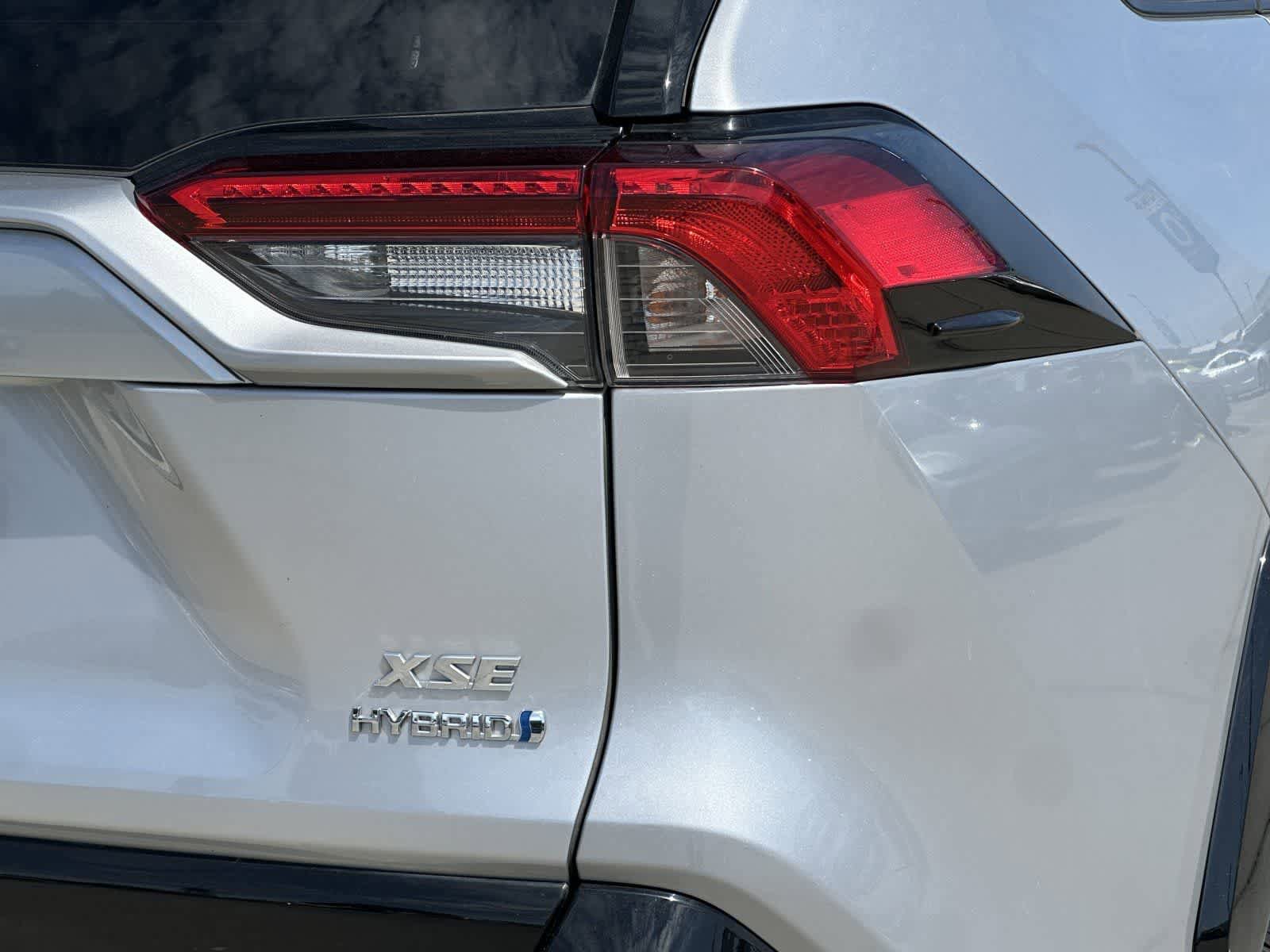 Used 2021 Toyota RAV4 XSE w/ XSE Grade Weather Package image 27