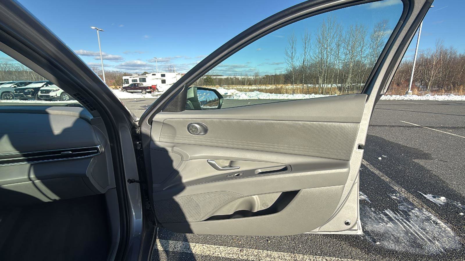 Used 2024 Hyundai Elantra SEL image 16