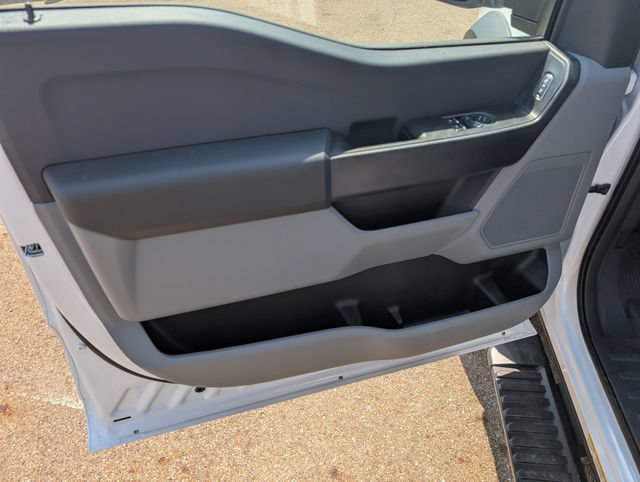 New 2026 Ford F550 4x4 Regular Cab Super Duty image 13