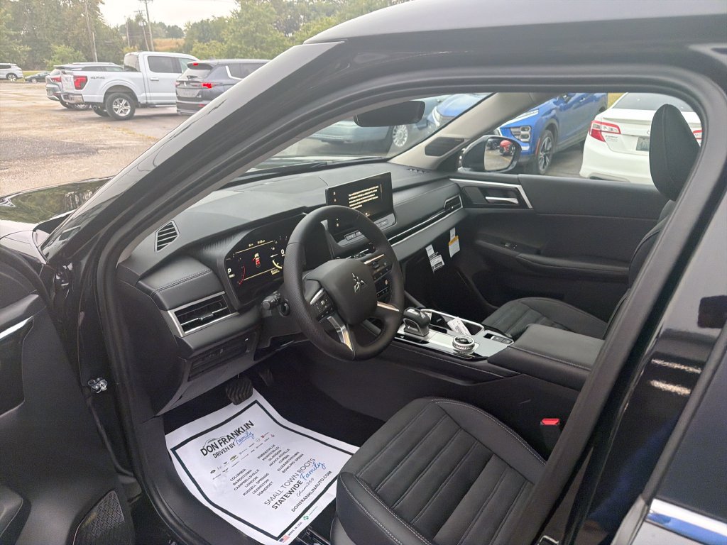 New 2026 Mitsubishi Outlander SE AWD/4WD image 15