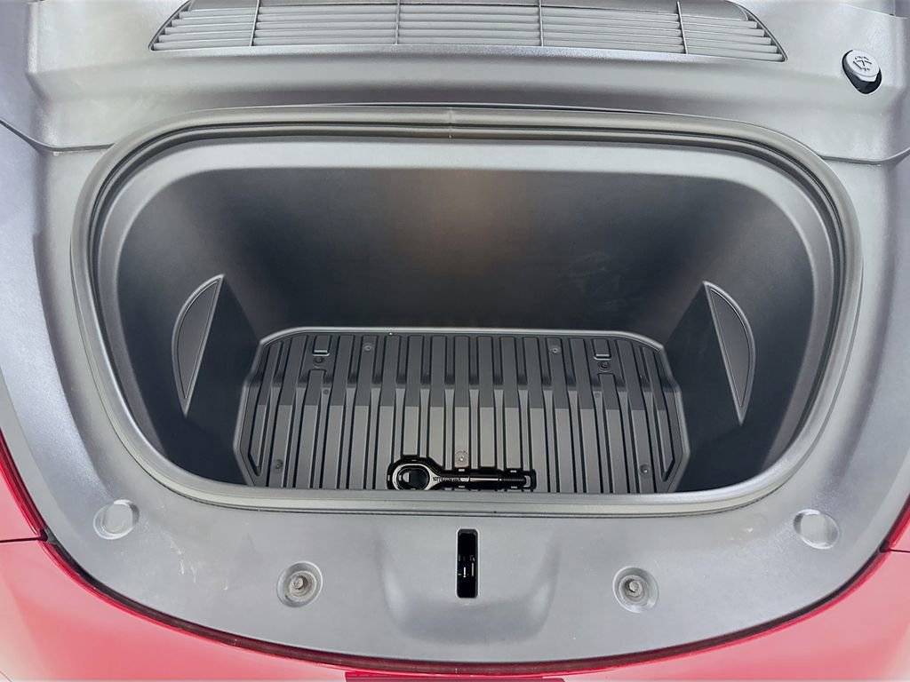 Used 2025 Tesla Model Y Long Range image 30