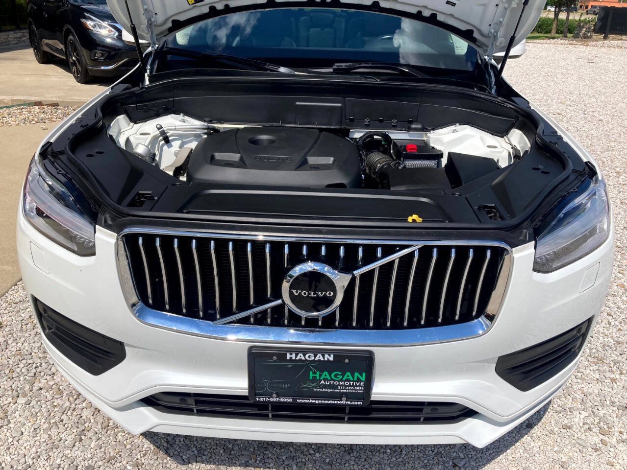 Used 2022 Volvo XC90 T6 Momentum w/ Climate Package AWD/4WD image 17
