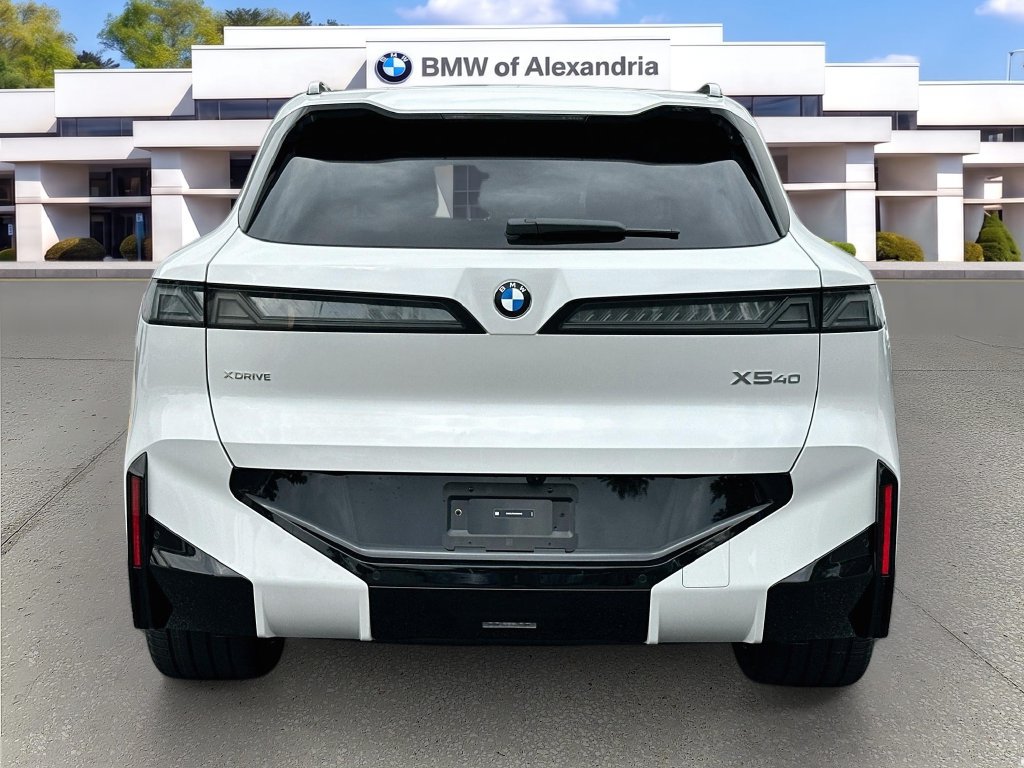 New 2027 BMW X5 xDrive40i w/ M Sport Professional Package AWD/4WD image 6
