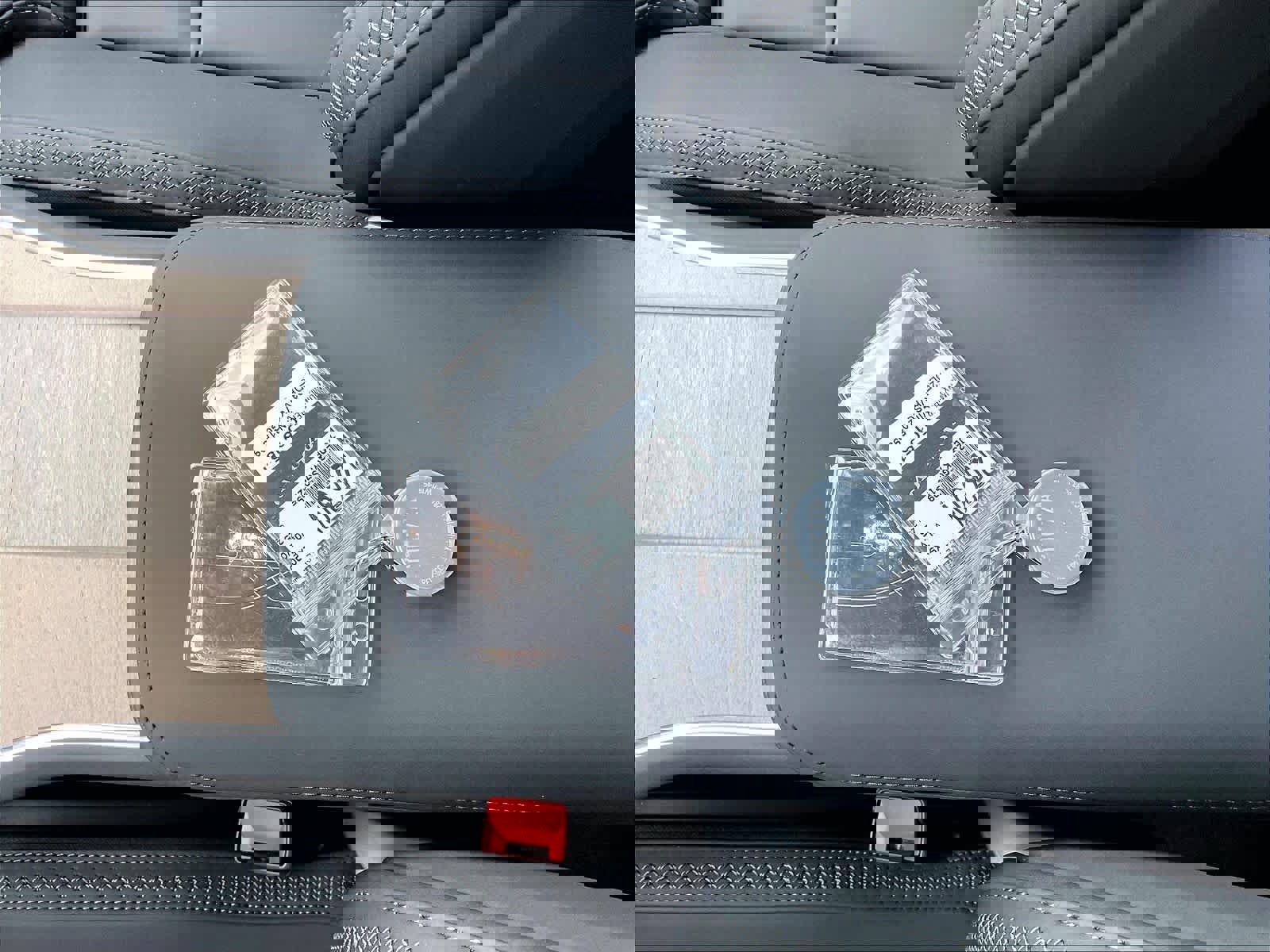 New 2025 Volvo EX90 Plus w/ Protection Package Premier image 35