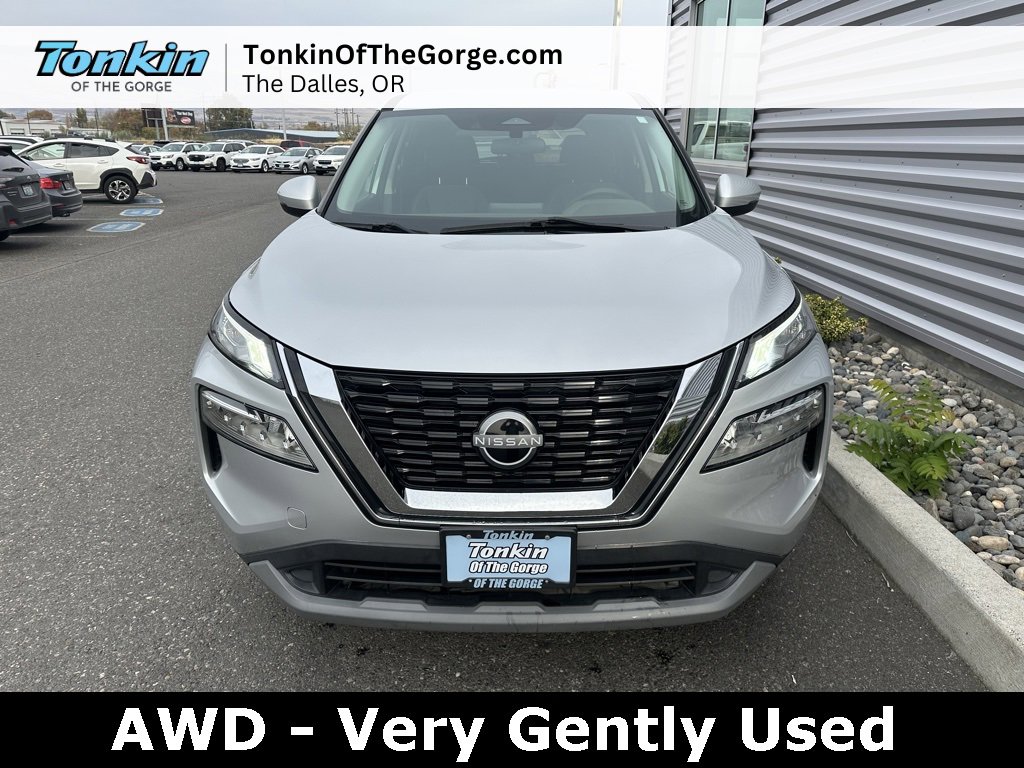 Used 2022 Nissan Rogue SV image 9