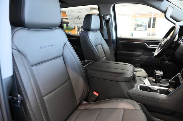 New 2026 GMC Sierra 1500 Denali AWD/4WD image 21
