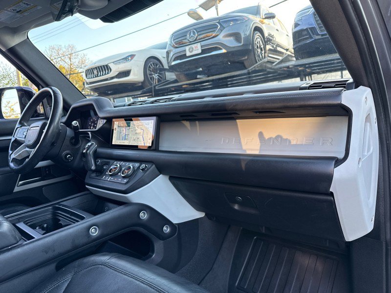 Used 2020 Land Rover Defender 110 HSE image 89