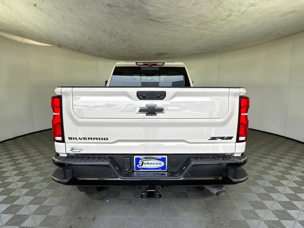 New 2026 Chevrolet Silverado 2500 ZR2 w/ LPO, Dark Essentials Package AWD/4WD image 6