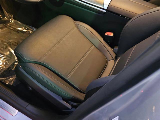 New 2026 Mercedes-Benz C 300 Sedan image 4