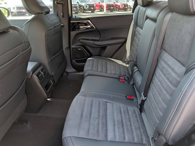 New 2026 Mitsubishi Outlander SE AWD/4WD image 5
