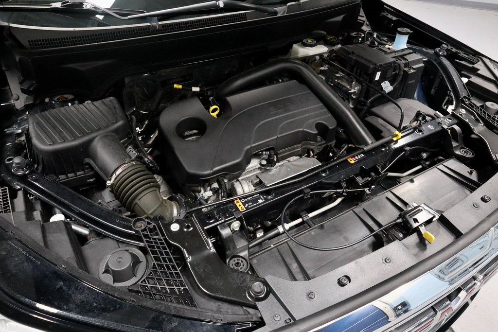 Used 2024 GMC Terrain SLT image 16