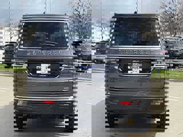 Used 2024 Jeep Grand Wagoneer L Series III image 5