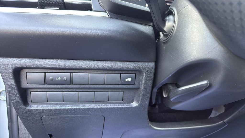 Used 2024 Mitsubishi Outlander SE Black Edition AWD/4WD image 19