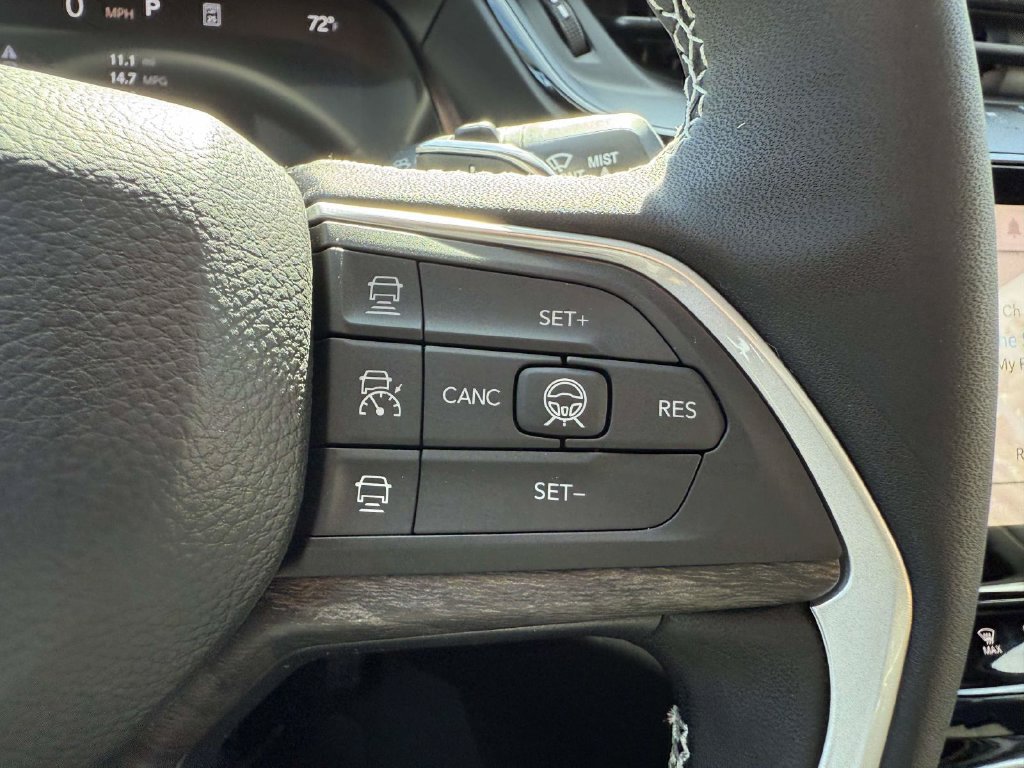 New 2027 Jeep Grand Cherokee Altitude AWD/4WD image 23
