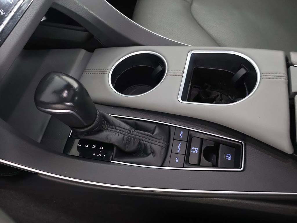 Used 2019 Toyota Avalon Limited image 53