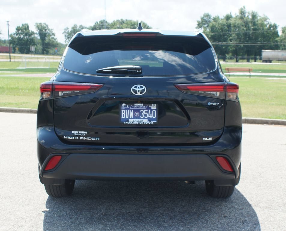 Certified 2026 Toyota Highlander XLE AWD/4WD image 3