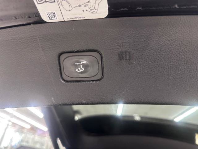 Used 2017 Ford Edge SEL w/ Equipment Group 201A AWD/4WD image 15