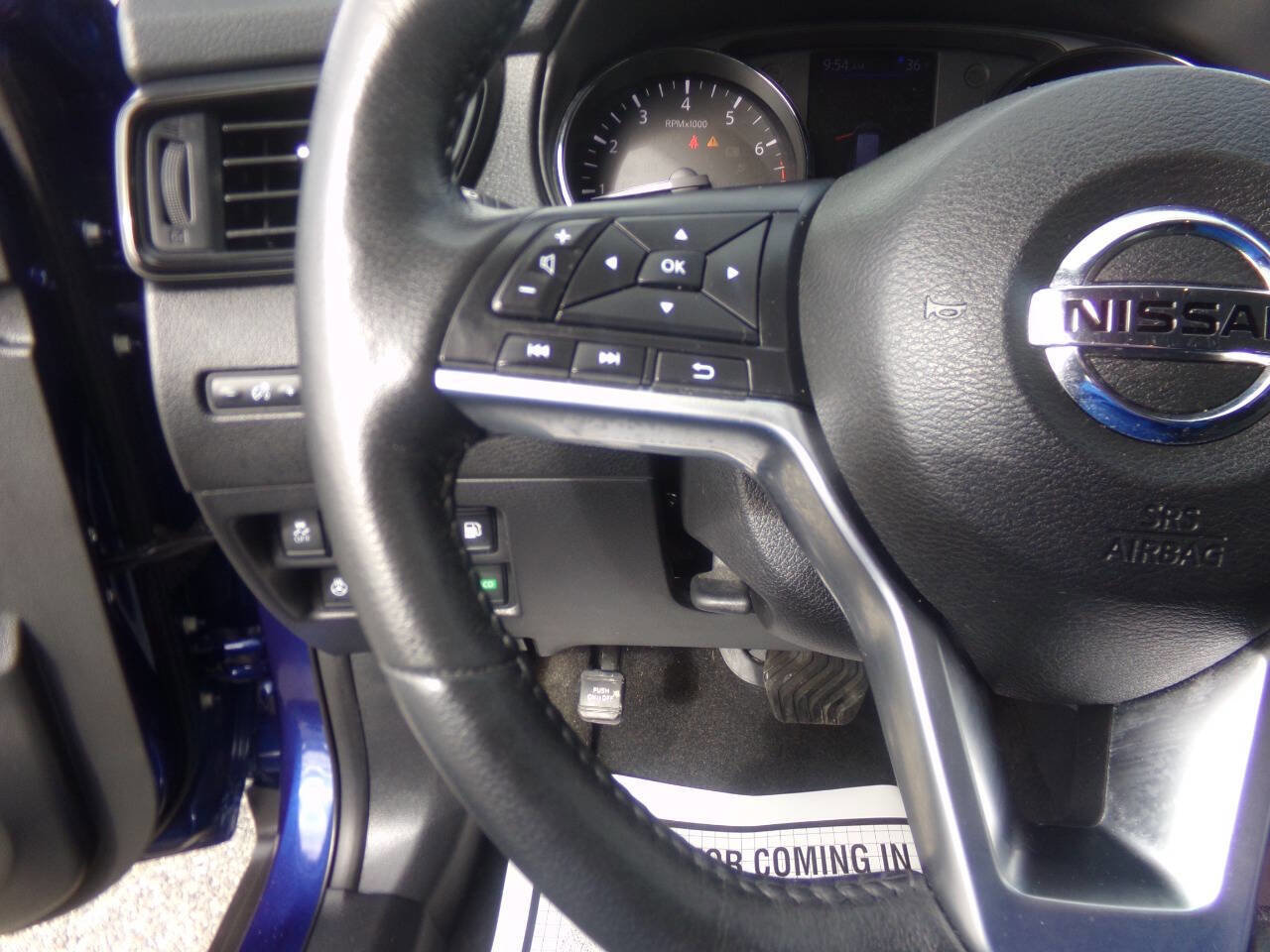 Used 2018 Nissan Rogue SV w/ Premium Package AWD/4WD image 24