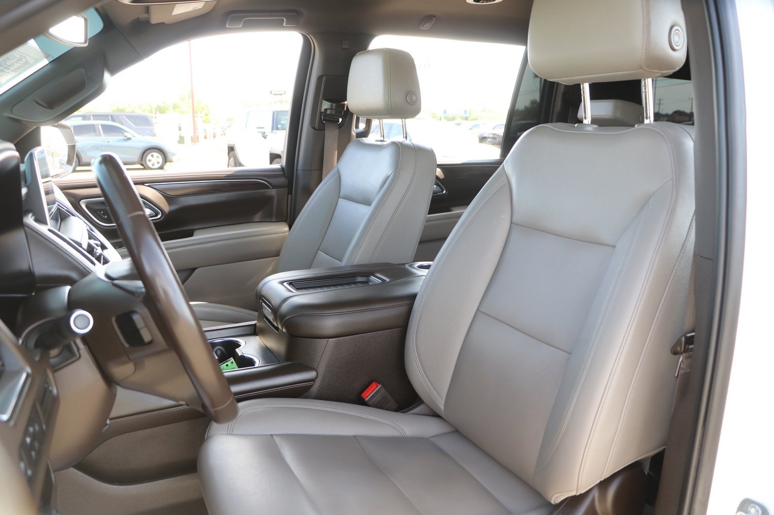 Used 2023 Chevrolet Suburban Z71 AWD/4WD image 14