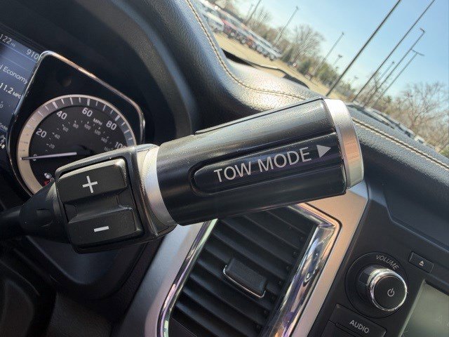 Used 2019 Nissan Titan PRO-4X image 33
