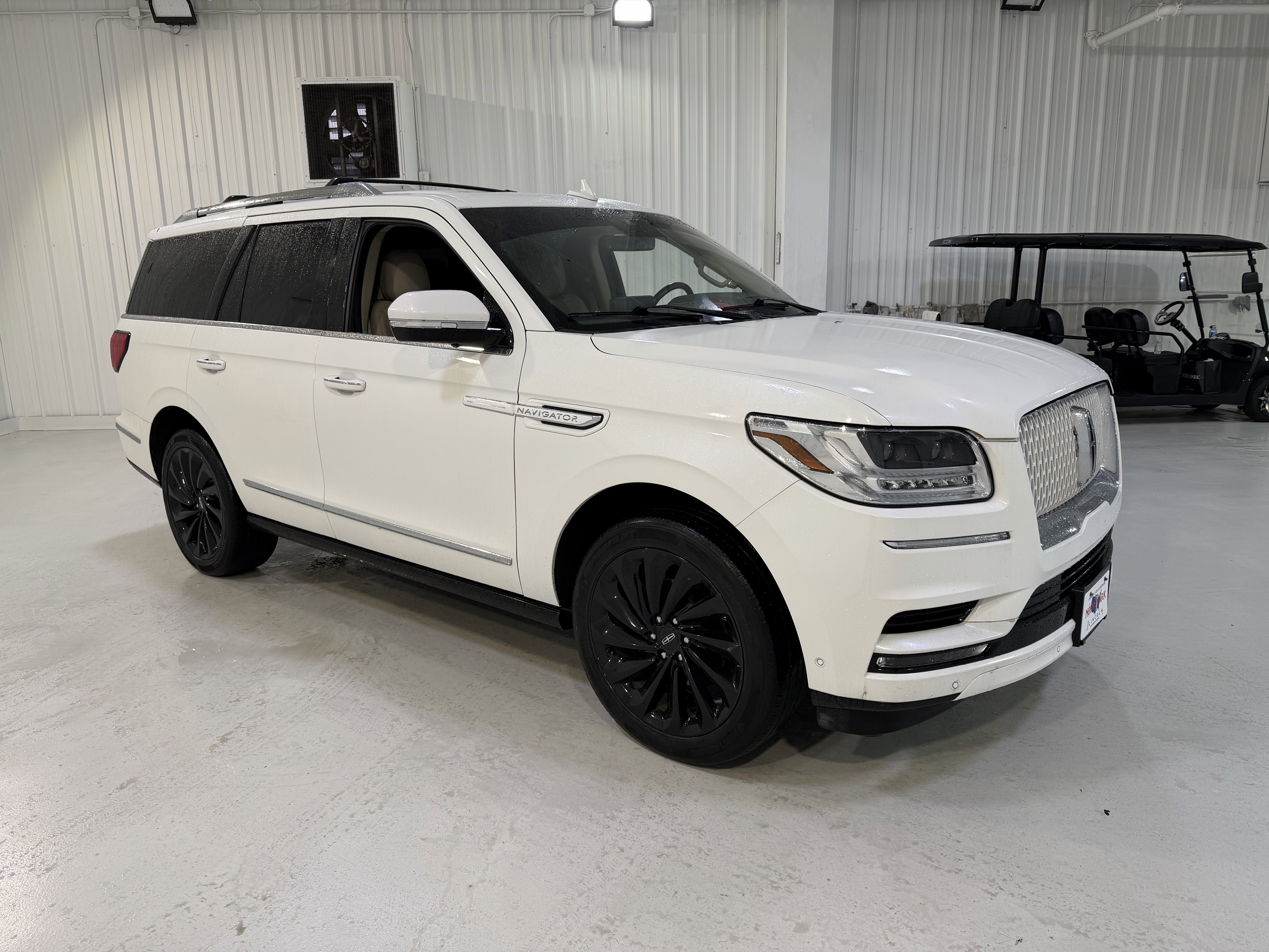 Used 2021 Lincoln Navigator Reserve image 7