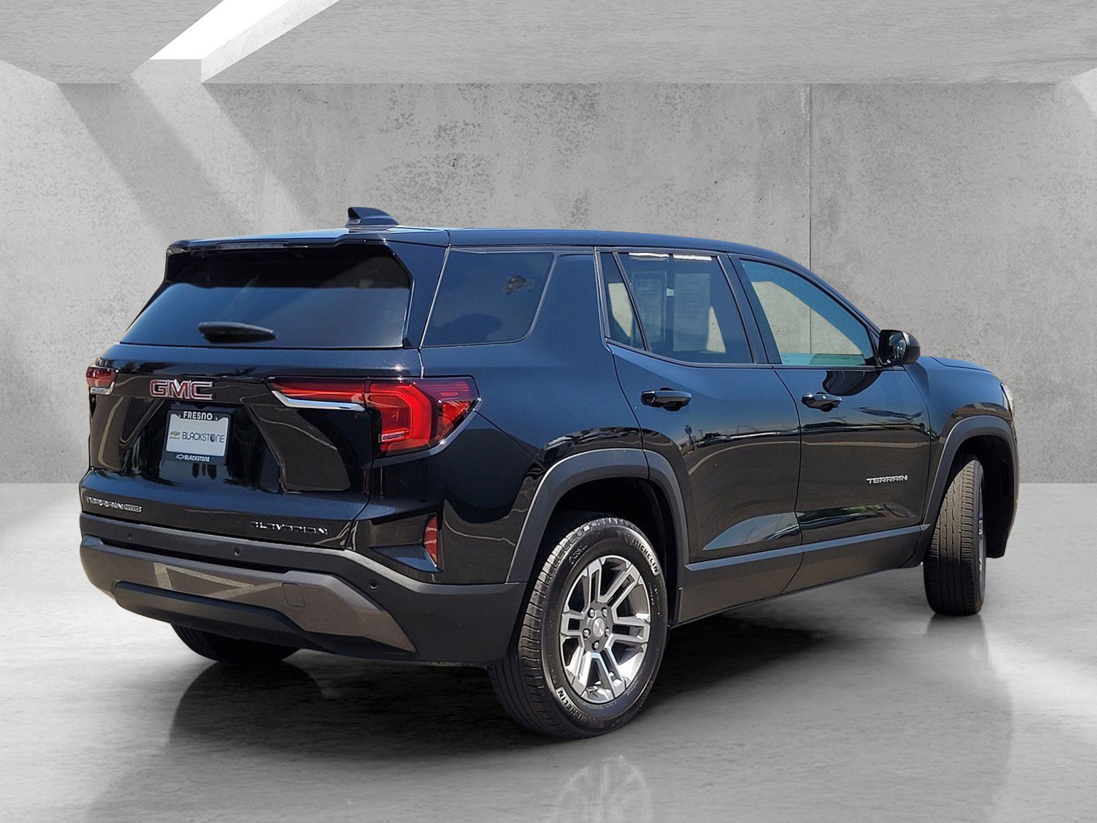Used 2025 GMC Terrain Elevation AWD/4WD image 5