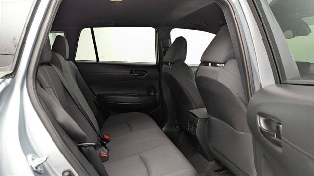 Used 2023 Toyota Corolla Cross AWD Hybrid image 17