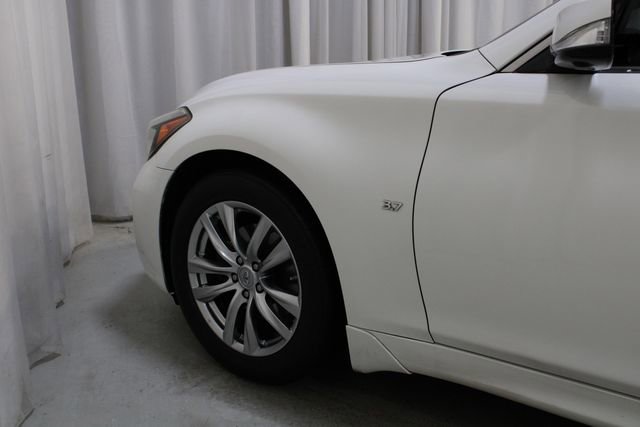 Used 2015 INFINITI Q70 3.7 image 31