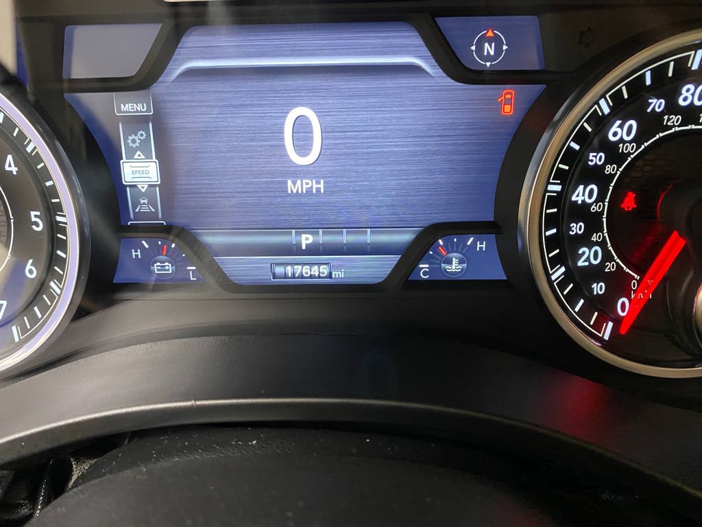 Used 2025 RAM 1500 Laramie AWD/4WD image 37