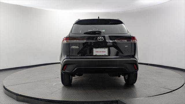 Used 2026 Toyota Corolla Cross LE FWD image 7